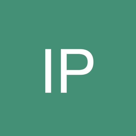 Profile Picture of Iris Petersen (@ipeterse) on Poshmark