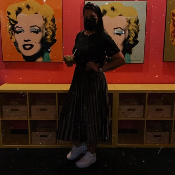 Profile Picture of Lis Stephanie (@lis_stephanie) on Poshmark