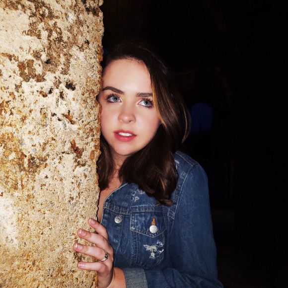 Profile Picture of Sophie Danowski (@sophiedanowski) on Poshmark