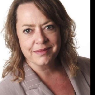 Profile Picture of Tracie Pearce (@tpee1973) on Twitter