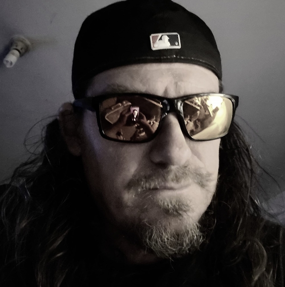 Profile Picture of David Minor (@tcodmin68) on Poshmark