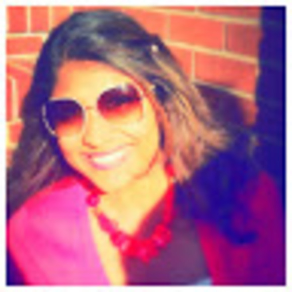 Profile Picture of Rucha Patel (@dravid445) on Poshmark