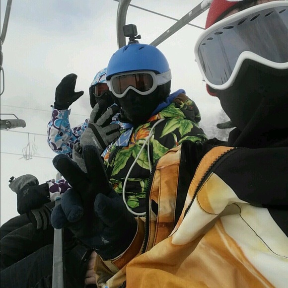 Profile Picture of James Seto (@james_seto) on Poshmark