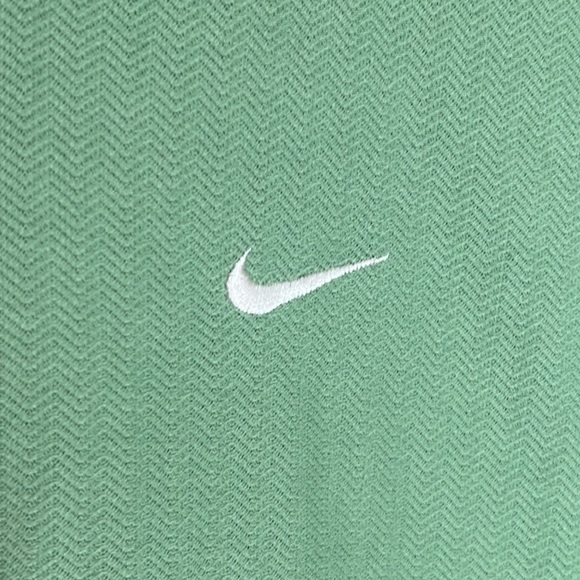 Profile Picture of Max Satin (@squamtastic_) on Poshmark