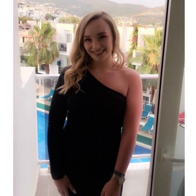 Profile Picture of Courtney Perry (@CourtneyPerry_) on Twitter