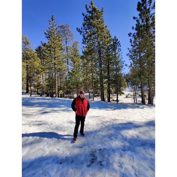 Profile Picture of Kevin Barron (@konquerkev) on Poshmark