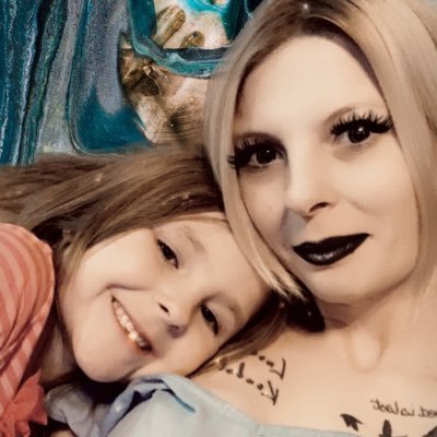 Profile Picture of Felicia Schultz (@felicia37880904) on Twitter