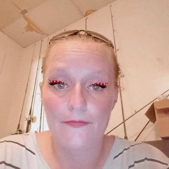 Profile Picture of Ginger Cornwell (@ginanddj) on Poshmark