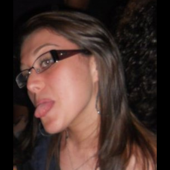 Profile Picture of Caitlin Coll (@ccoll1025) on Poshmark