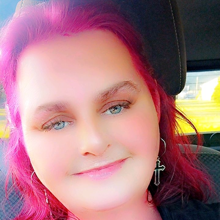 Profile Picture of Kimmie (@kimrolfe816) on Tiktok