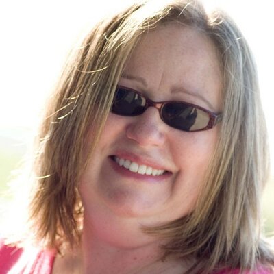 Profile Picture of Karen Brannon (@queenbeebrannon) on Twitter