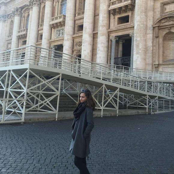 Profile Picture of Alex Meuret (@alexmeuret) on Poshmark