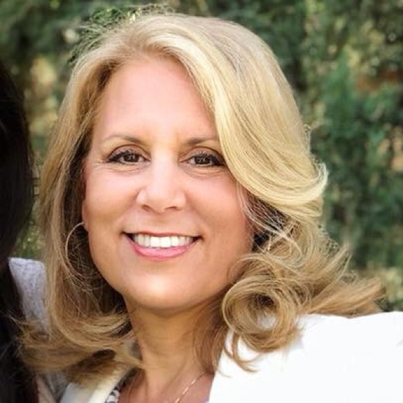 Profile Picture of Chris Orris (@chrisorris) on Poshmark