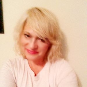 Profile Picture of Lisa Findley (@LisaLisafindley) on Twitter