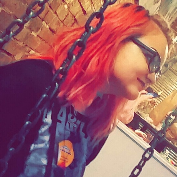 Profile Picture of Halee Bittick (@hbittick43) on Poshmark