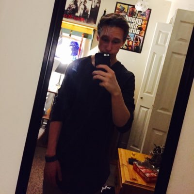 Profile Picture of Samuel (@SamDickson17) on Twitter