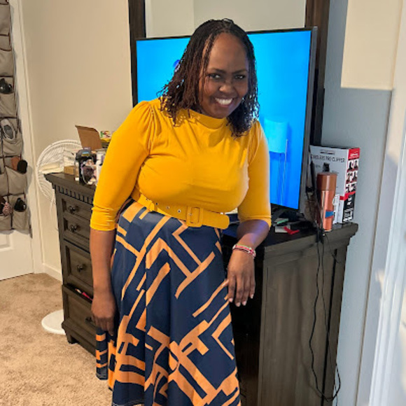 Profile Picture of Margaret Macharia (@meggyolly) on Poshmark