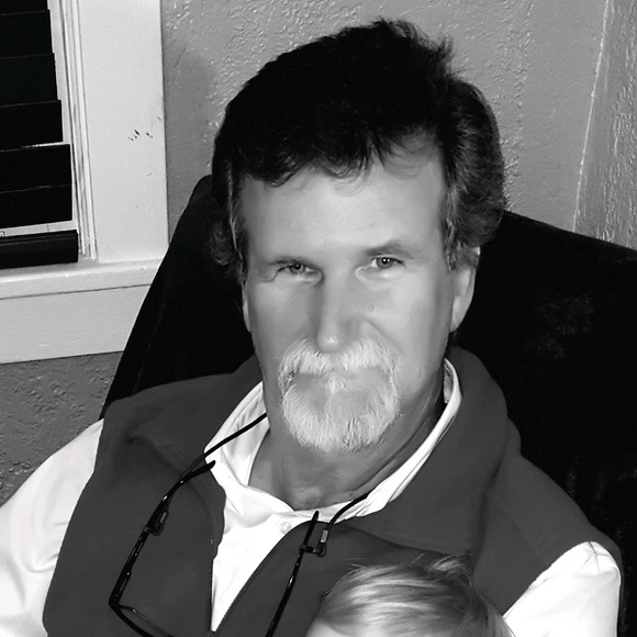 Profile Picture of Eddie Moore (@taylorbellesdad) on Poshmark