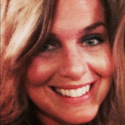 Profile Picture of Lacey Dobbs (@LaceyDee44) on Twitter