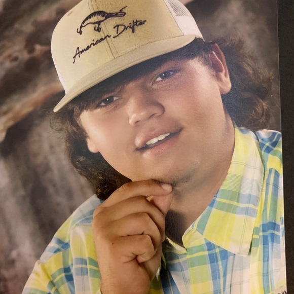 Profile Picture of Felicia Handberry (@felhand3033) on Poshmark