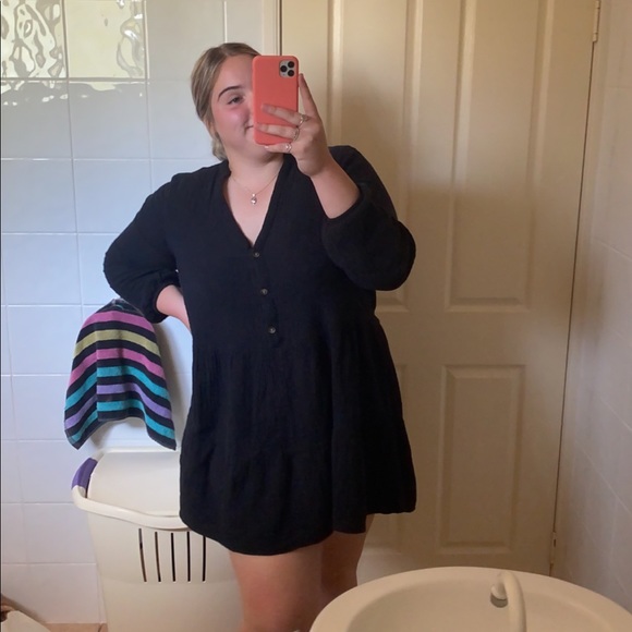 Profile Picture of Olivia Millar (@oliviamillar05) on Poshmark