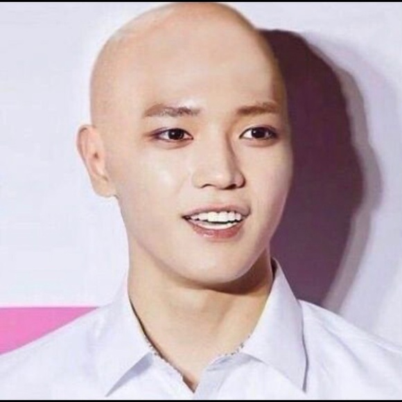 Sara Mathieu - Poshmark Profile Picture of Sara Mathieu (@taeyongsbae1) on Poshmark