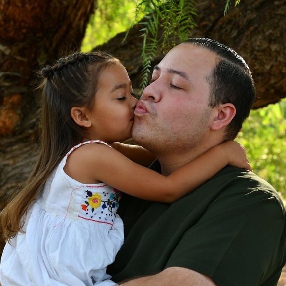 Profile Picture of Robert Avendano (@avendano_robert) on Poshmark