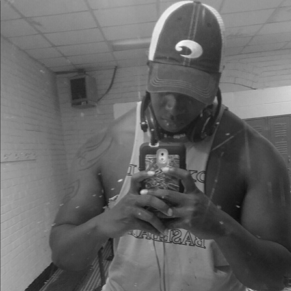 Profile Picture of Jamison Phillips (@nike2196) on Poshmark