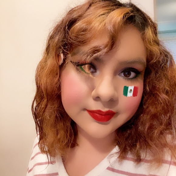 Profile Picture of Pamela Gonzalez (@missypmg1996) on Poshmark