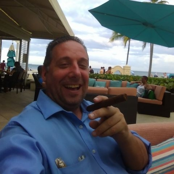 Profile Picture of Mark Shultz (@jusar_serv) on Poshmark