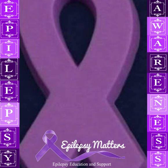 Profile Picture of Lynette Downs (@lynettes69) on Poshmark