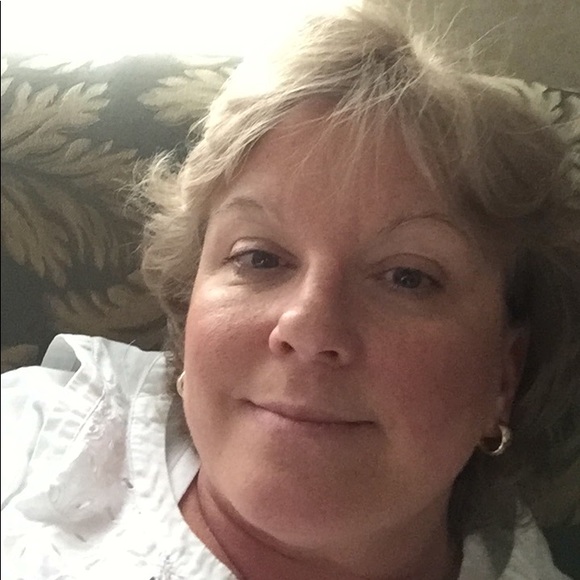 Profile Picture of Gretchen Ferguson (@greta3569) on Poshmark
