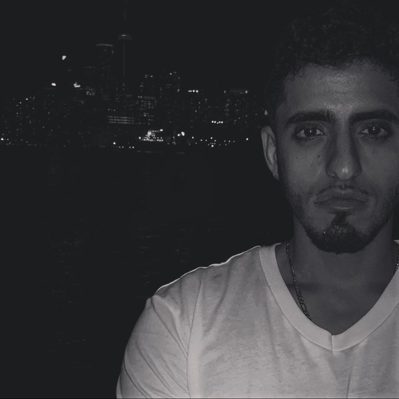 Profile Picture of Ali Al-mahdi (@aliam94) on Poshmark