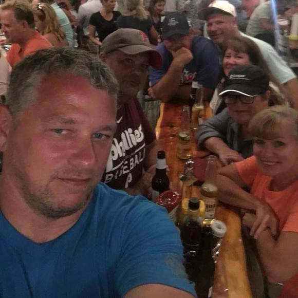 Profile Picture of Marc Wall (@marcw66) on Poshmark