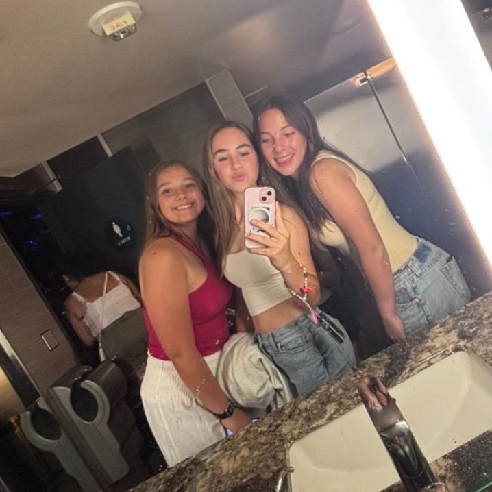 Profile Picture of kylie! (@kylie_cloutier_) on Tiktok