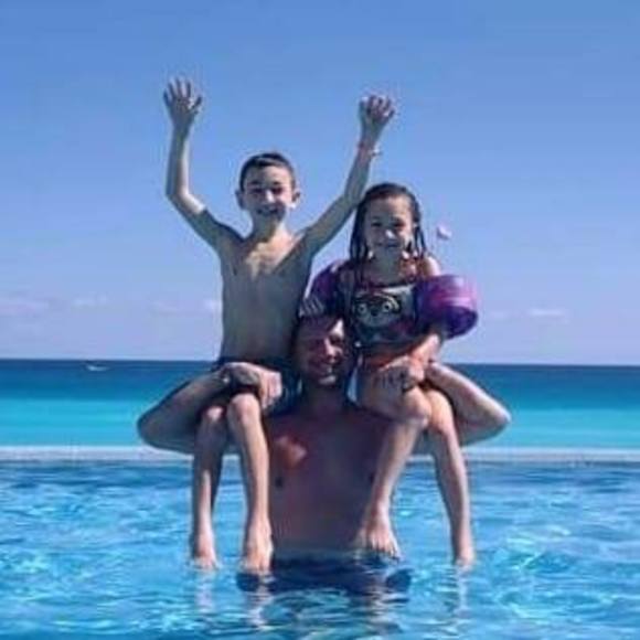 Profile Picture of Eric Lloyd (@hottdud32) on Poshmark