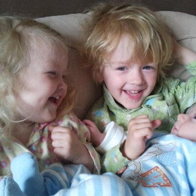 Profile Picture of Ellen Clark (@EllesBellsHair) on Twitter