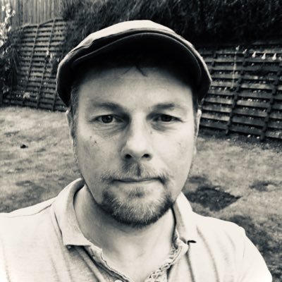 Profile Picture of Graham Sinclair (@twinforties) on Twitter