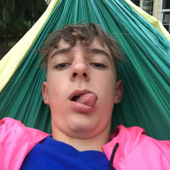 Profile Picture of Josh Lochhead (@joshlochhead17) on Poshmark