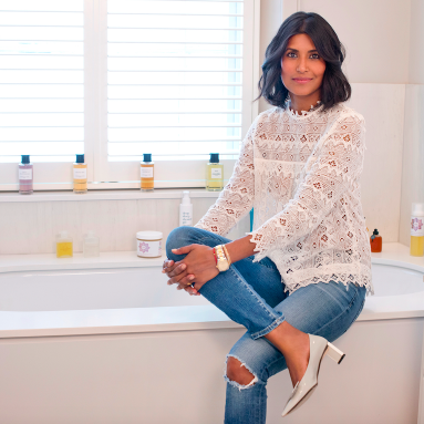 Profile Picture of Ruby Hammer MBE (@RubyMakeup) on Twitter