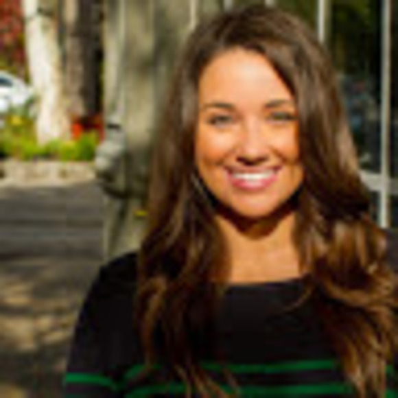 Profile Picture of Alexandra Cave (@alexandracave) on Poshmark