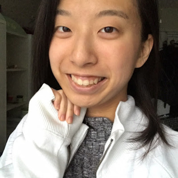 Profile Picture of Iris Leung (@beliris) on Poshmark
