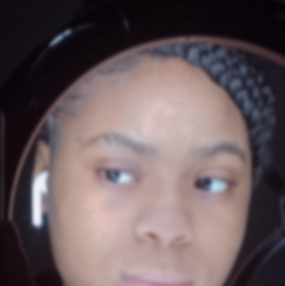 Profile Picture of Precious Hicks (@precioushicks) on Poshmark