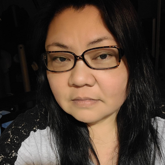 Profile Picture of Geraldine Mateo (@gmateo2016) on Poshmark