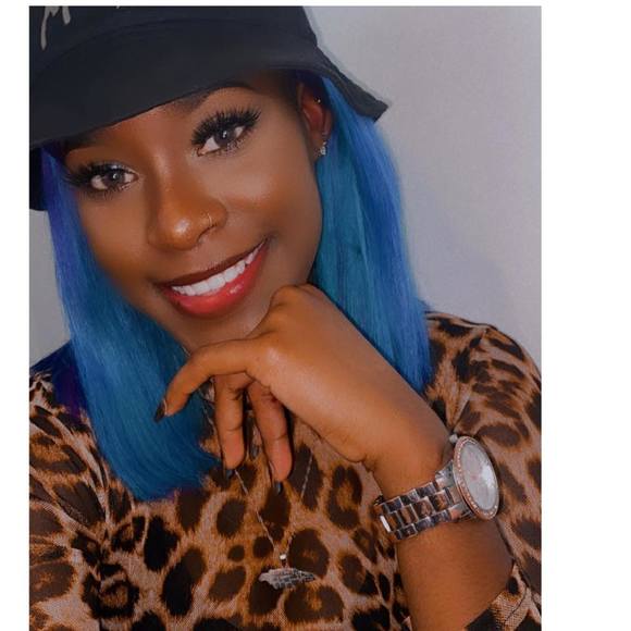 Reneika Carr - Poshmark Profile Picture of Reneika Carr (@niekaog) on Poshmark