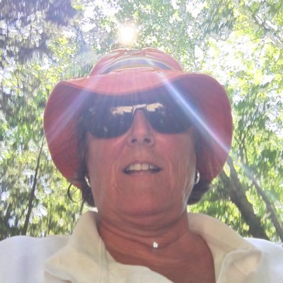 Profile Picture of Whitney Hoyt (@whitney_hoyt) on Twitter