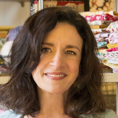 Profile Picture of Lisa Press (@phoebeandegg) on Twitter