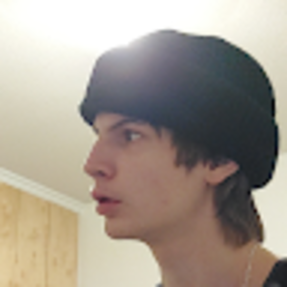 Profile Picture of Cameron Mckay (@cam7621) on Poshmark