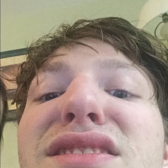 Profile Picture of Andrew Cornish (@nifrinion) on Poshmark