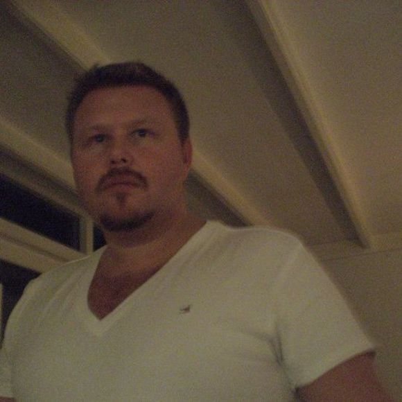 Bas Willemsen - Poshmark Profile Picture of Bas Willemsen (@bas_a_willemsen) on Poshmark